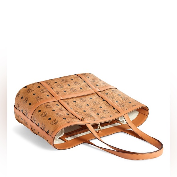 MCM Delmy Visetos Shopper MD Tote.Color: Cognac/Gold. - Picture 9 of 17